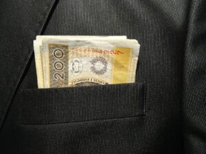 矯正のコスパ重視な支払い方法にはクレジットが最適ですか？