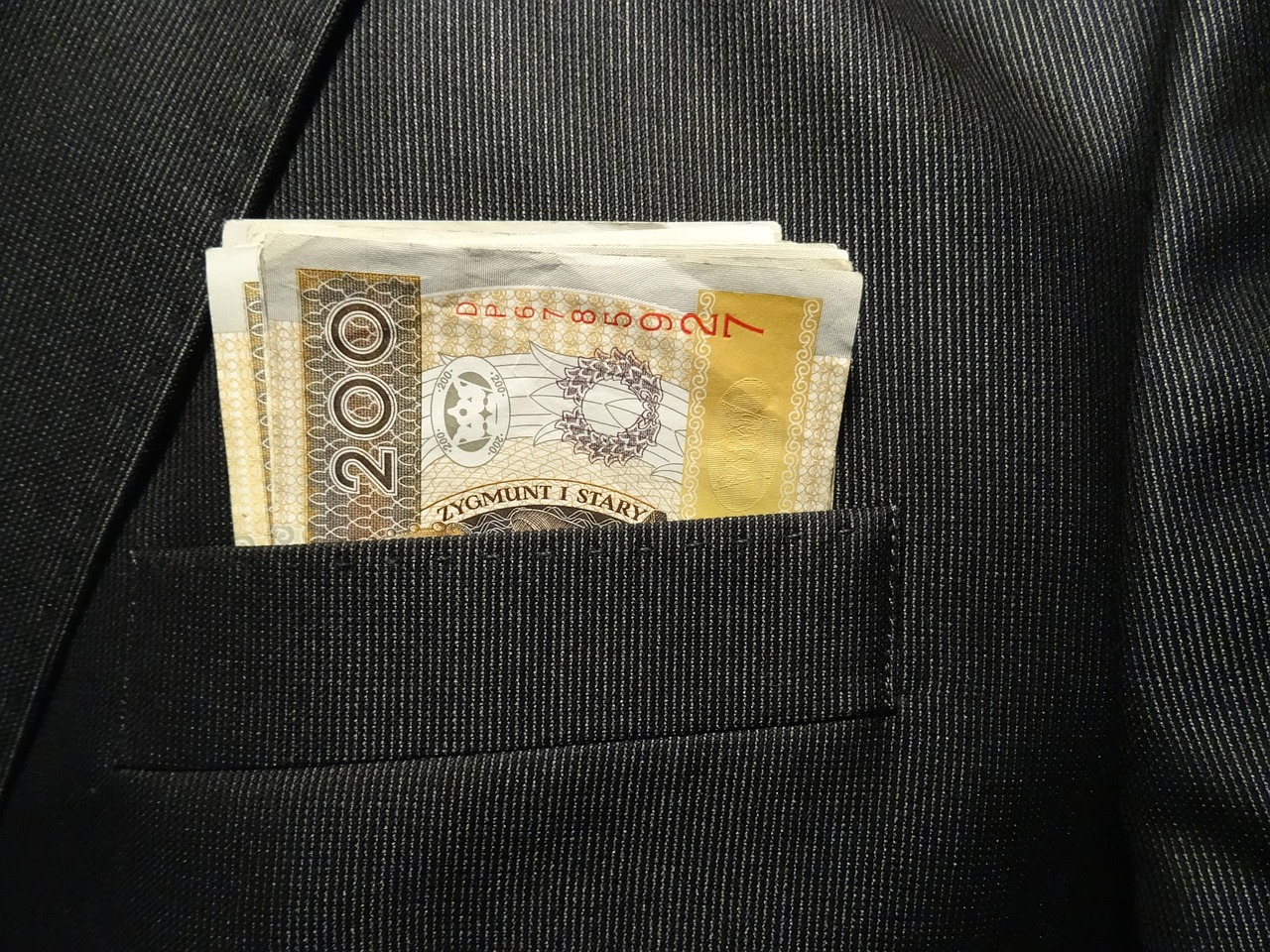 矯正のコスパ重視な支払い方法にはクレジットが最適ですか？