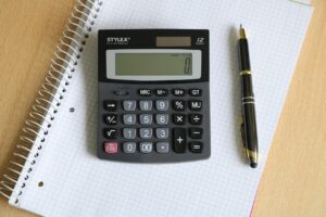 安い歯の矯正のトータル費用を計算する方法は？